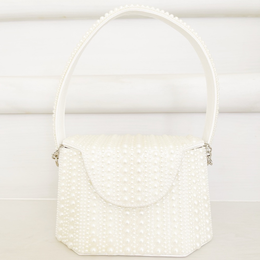 Elegant Pearl Handbag for Holiday Parties from Alessia